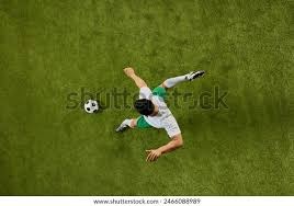 库里30岁后依然维持巅峰状态：多项数据超越乔丹，近8场均砍近30分