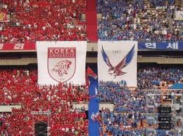 详解棒球规则中的主审被球击中后的判罚逻辑与比赛延续